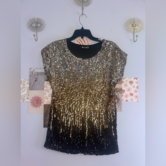 Pretty Guide Sequin Top size XS - Picture 1 of 7